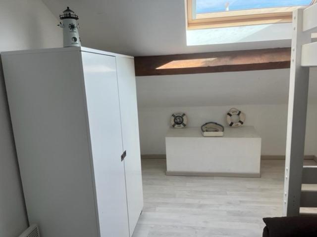 Villa Magali - Appartement Climatise T3 Duplex - Grau-Du-Roi - Hypercentre 20 M De La Plage Le Grau-du-Roi Bagian luar foto